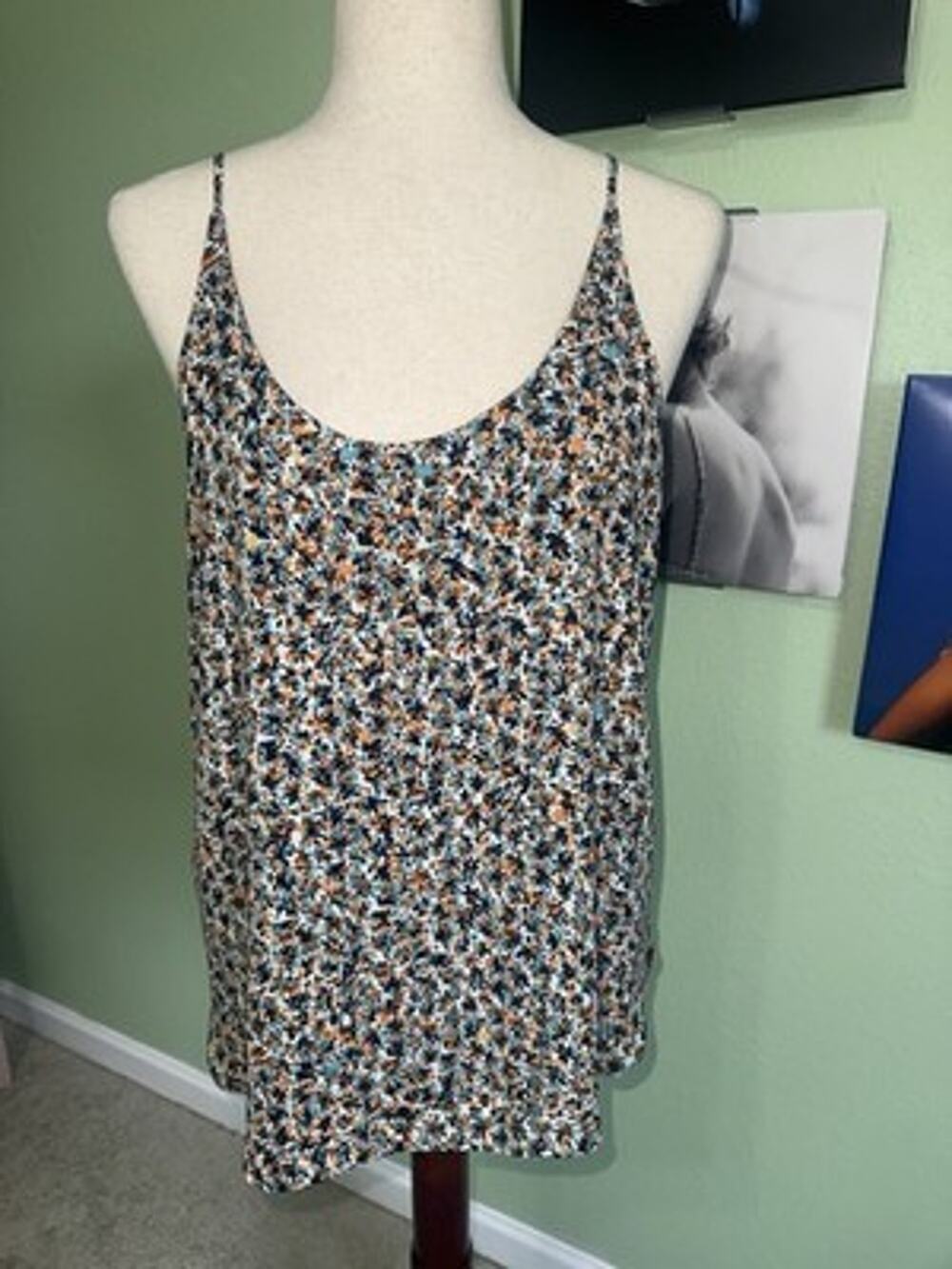 LOFT Womens Medium Floral Cami Tank Top Spaghetti Strap Scoop Neck Blouse Floral